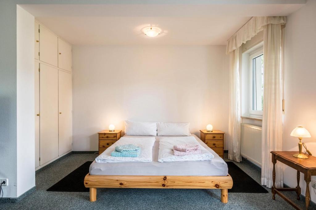 Petershausen-Ost Apartment | Ferienwohnung Ruth