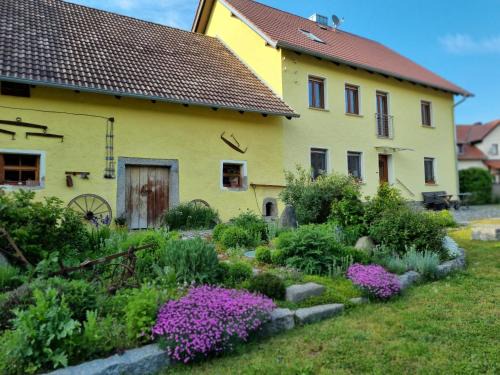 Nittenau Apartment | Ferienwohnung Schindler