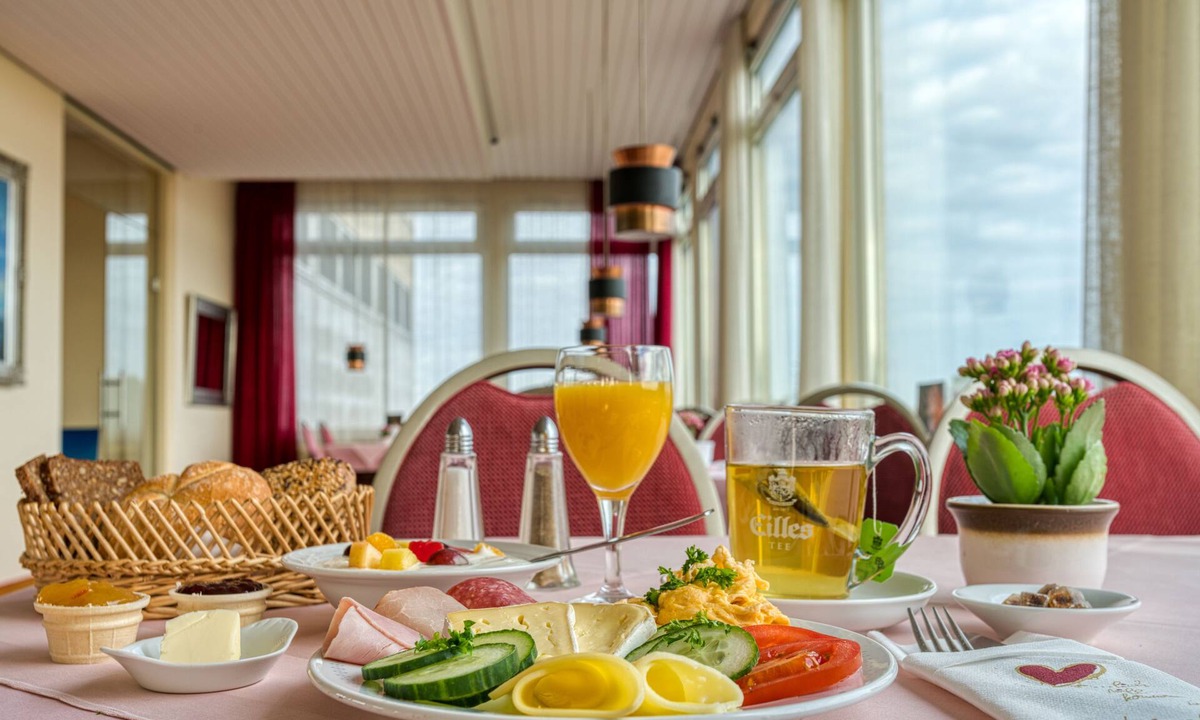 Puttgarden Hotel | FF&E Hotel Dania