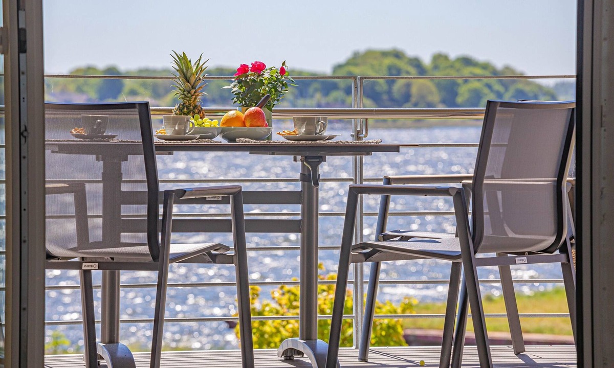Schleswig Apartment | Fjord-Koje 4 - Shower, Balcony, Garden Furniture, Underfloor Heating, Parking