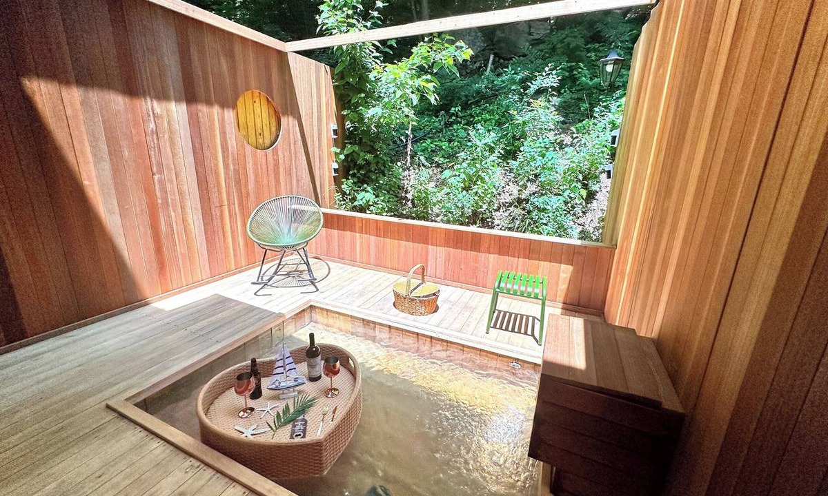 Inje House | FloatingWhale Seorak dokjeok Falls Stay