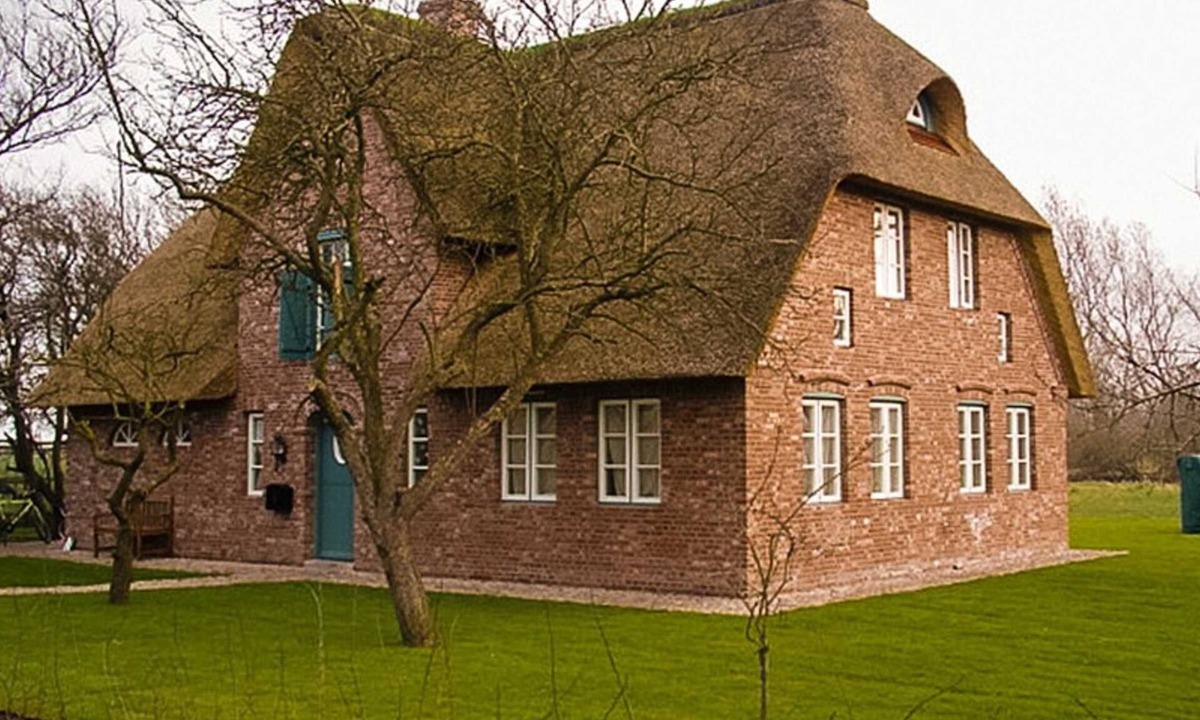 Suderende Cottage | Föhrhaus, detached house, articulated turning