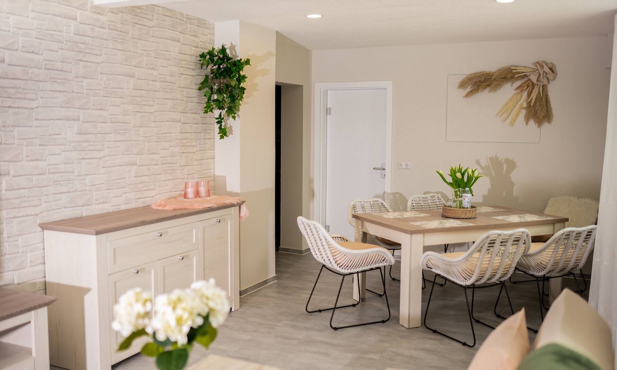 Lengfurt Condo | Friendly, barrier-free holiday apartment on the outskirts of Lengfurt.