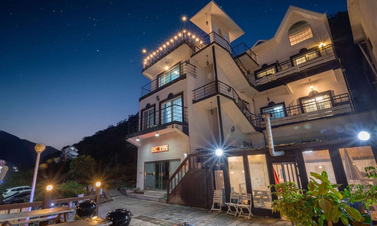 Namsan House | Gangchon Beautiful pet House Pension