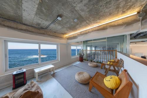 Jumunjin-eup House | Gangneung Sodol Stay