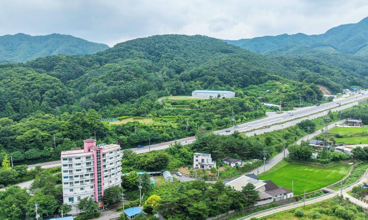 Oeseo Hotel | Gapyeong Brown