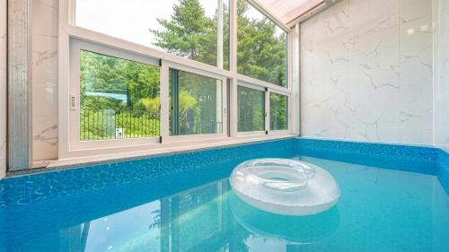 Sang House | Gapyeong staysumok pool villa pension
