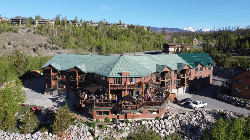 Grand Lake Hotel | Gateway Inn