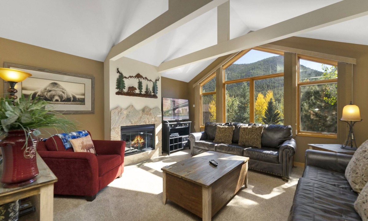Estes Park House | Gateway to the Wildside – Lodge-Style Townhome Near RMNP – EV #3453