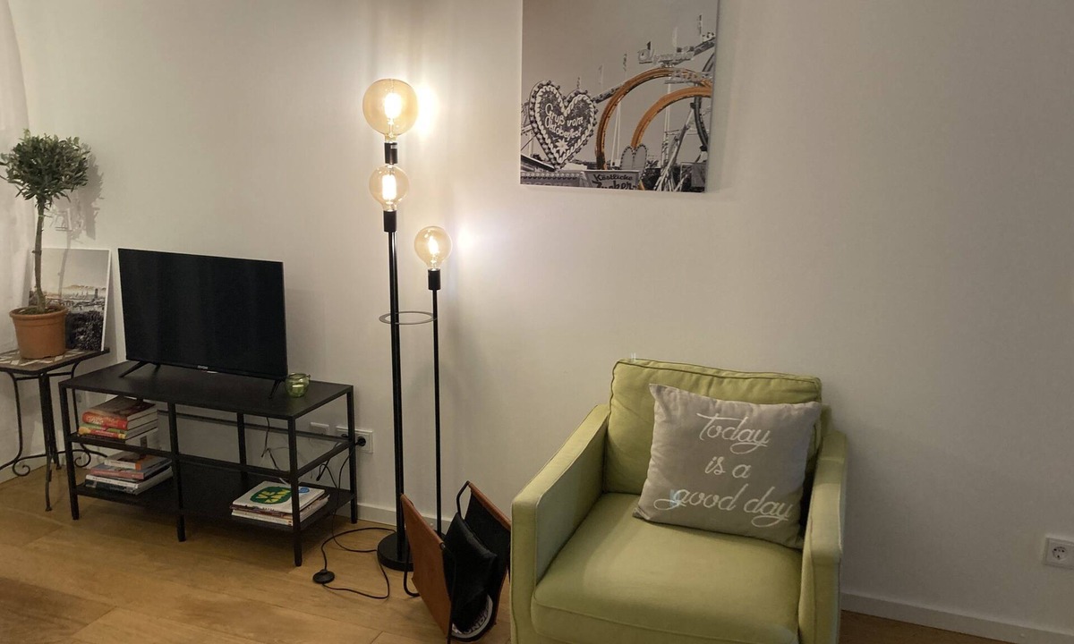 Alte Heide-Hirschau Apartment | Gemütliche Wohnung, Zentral Aber Ruhig. Familienfreundlich!