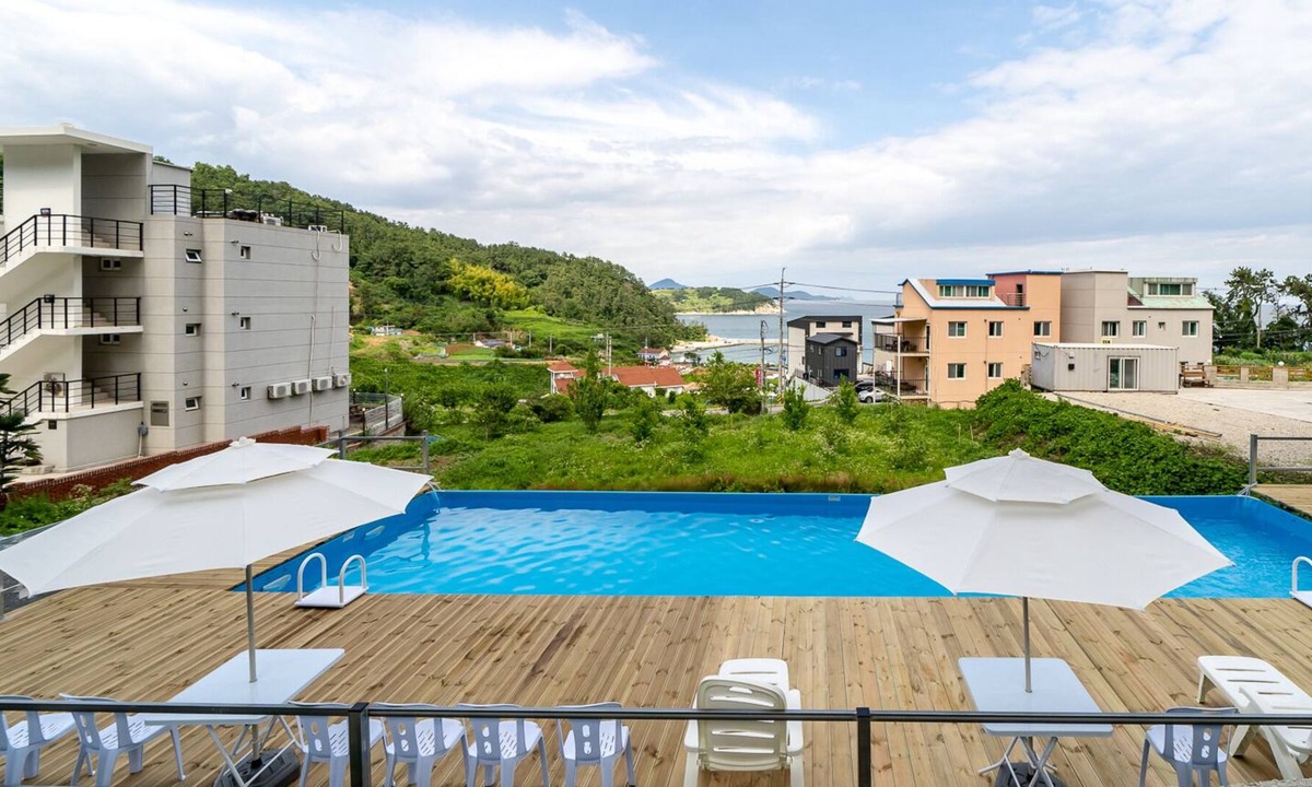 Sibang-ri Condo | Geoje Amor Family Pension