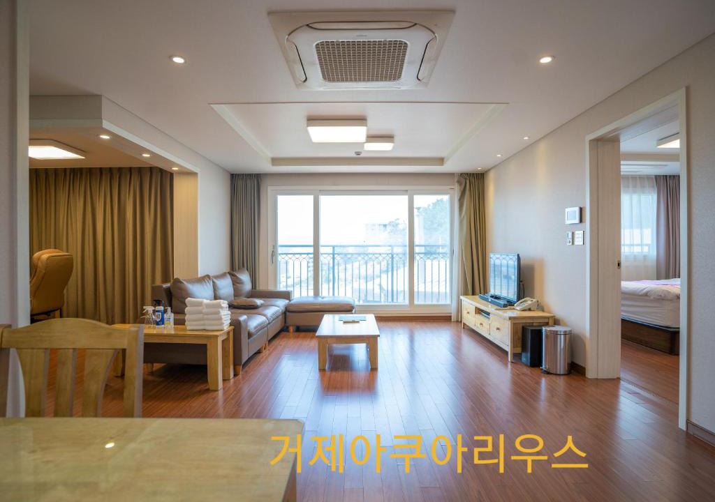 Songpo-ri Resort | Geoje Aquarius U-2023