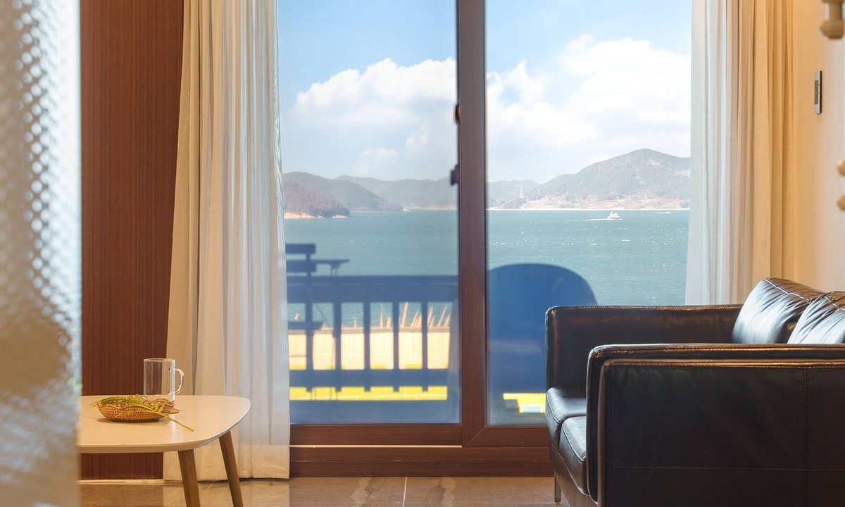 Geoje House | Geoje Piscina Pool Villa