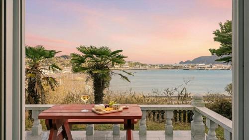 Geoje House | Geoje Youngsu Pension