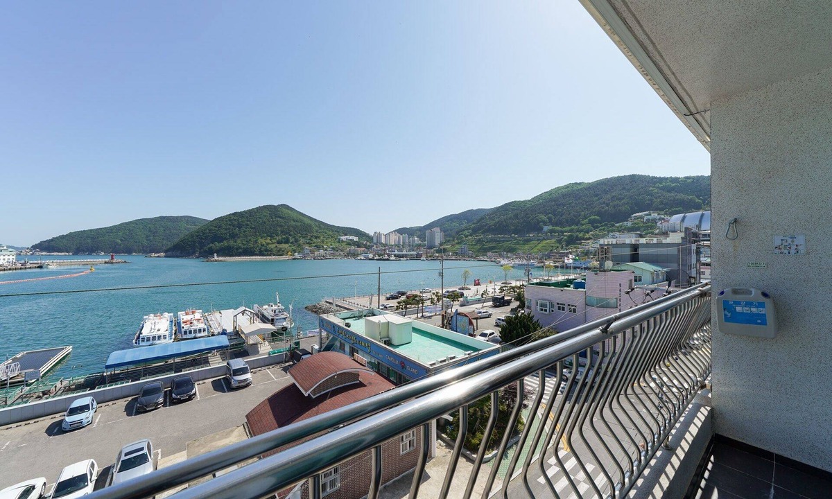 Geoje Hotel | Geojedo Jangseungpo Vision