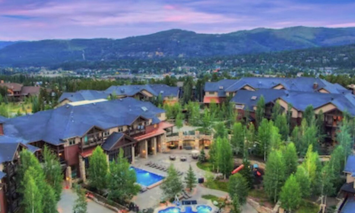 Peak 9 Hotel | Glorious 2 Bedroom at Grand Timber Lodge in Breck - sleeps 8n