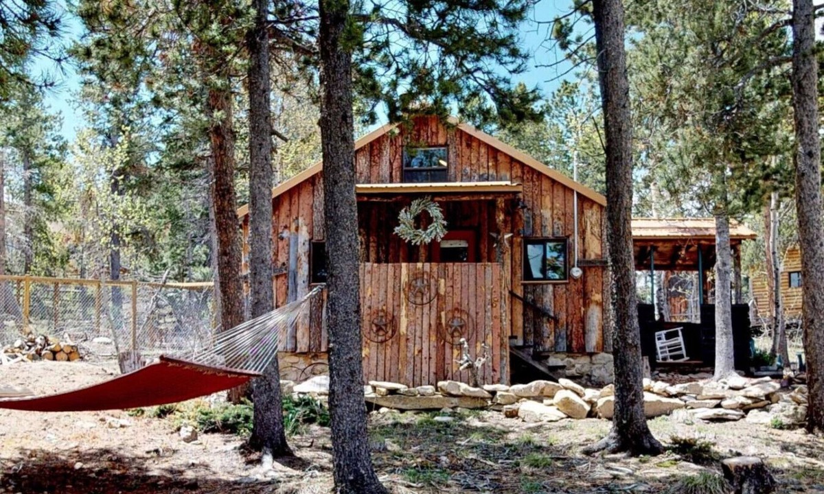 Coal Creek Cabin | Golden, Eldora. Lil Frying Pan Cabin Pets Welcome