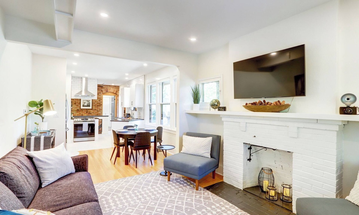Mapleton Hill House | Gorgeous 2-bedroom + Dedicated Office in Downtown Boulder Walk to everything!