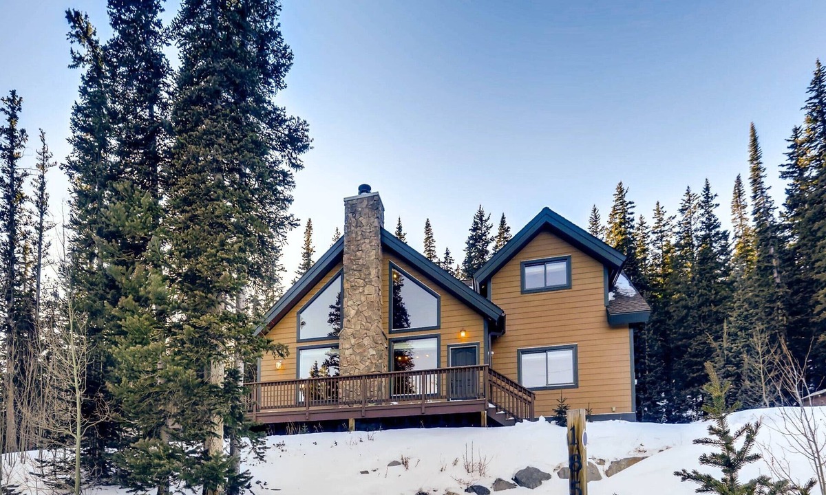Alma Cabin | Gorgeous Mountain Cabin, Family Friendly w/Expansive Windows, Fireplace - Willow Creek