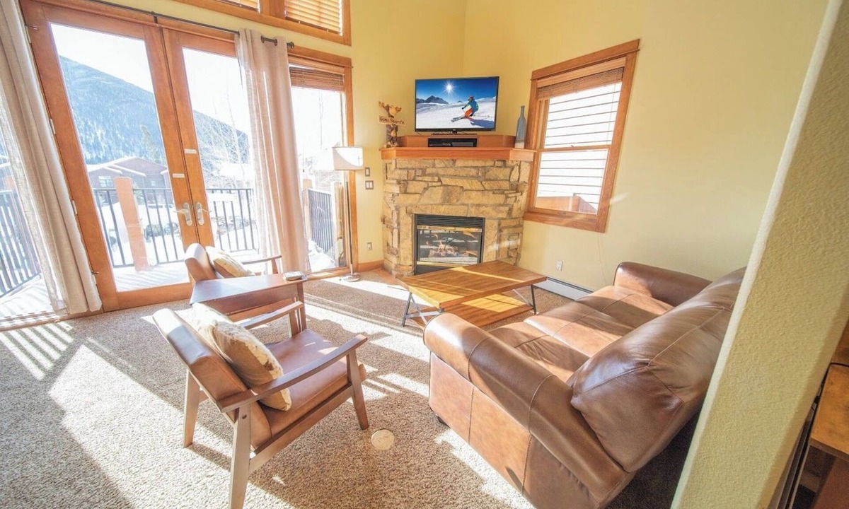 Keystone House | Gorgeous Mountain Views From This Townhouse!