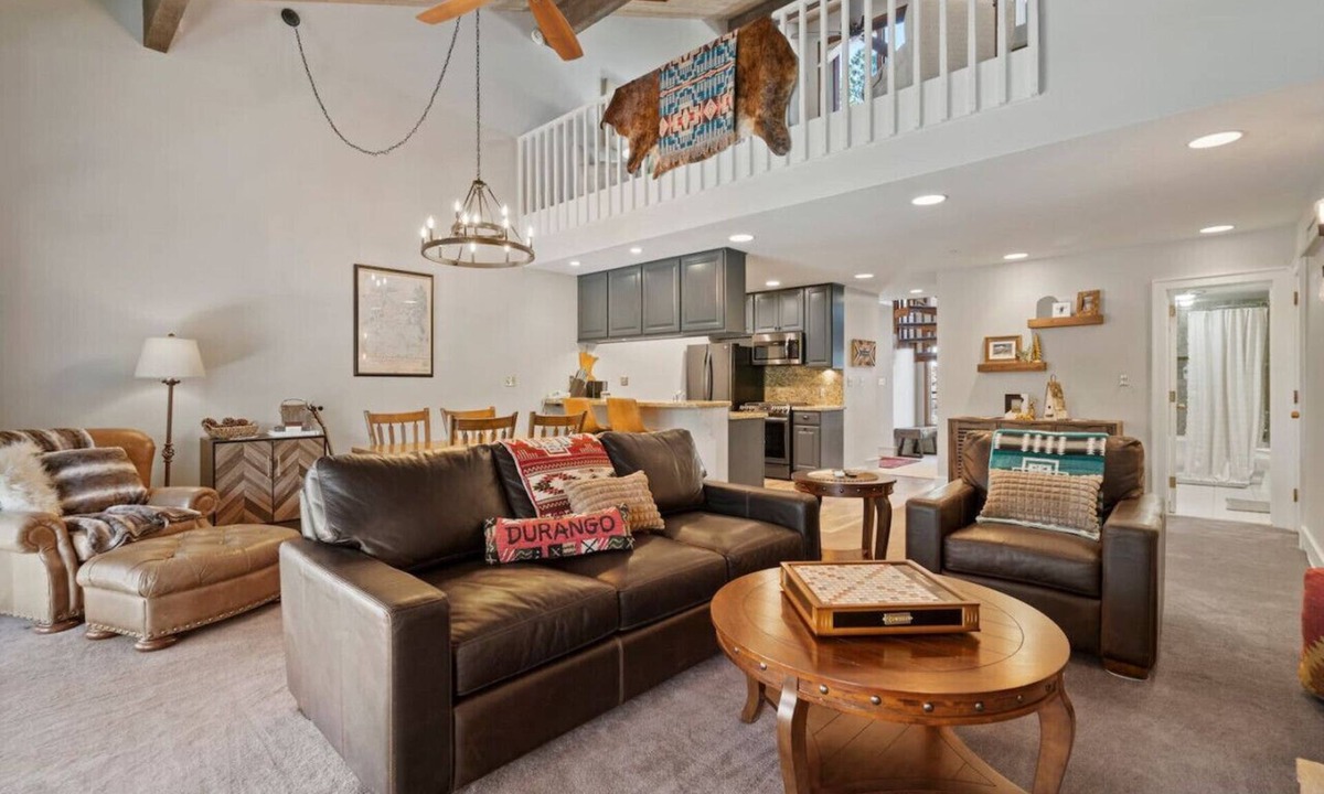 Purgatory Villa | Gorgeous Mtn Villa Ski Golf Pickleball Pool Hot Tub Fitness