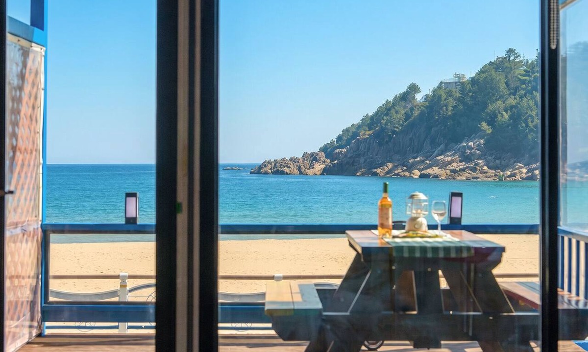 Goseong-gun House | Goseong Cnblue Oceanview Pension