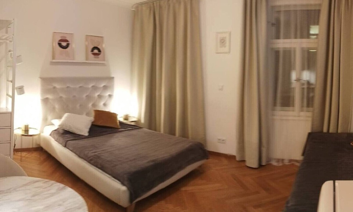 Vrsovice Apartment | Grébovka Parkside Apartment