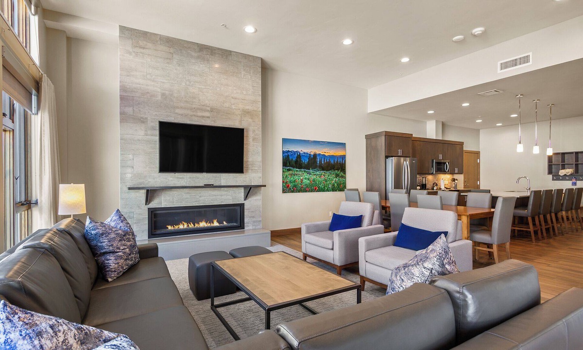 Breckenridge Condo | Grand Colorado 4BR | Ski-in/out Mountain Escape