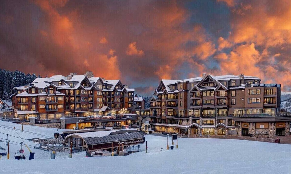 Peak 8 Resort | Grand Colorado Peak 8/1BR Suite/Apr 12–19/Sun Check-In/Ski-In/Ski-Out