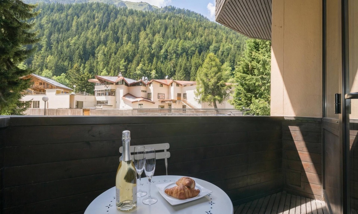Argentiere Apartment | Grand Roc B22 260m from Slopes, View, Parking & WiFi, Argentière (Chamonix), France