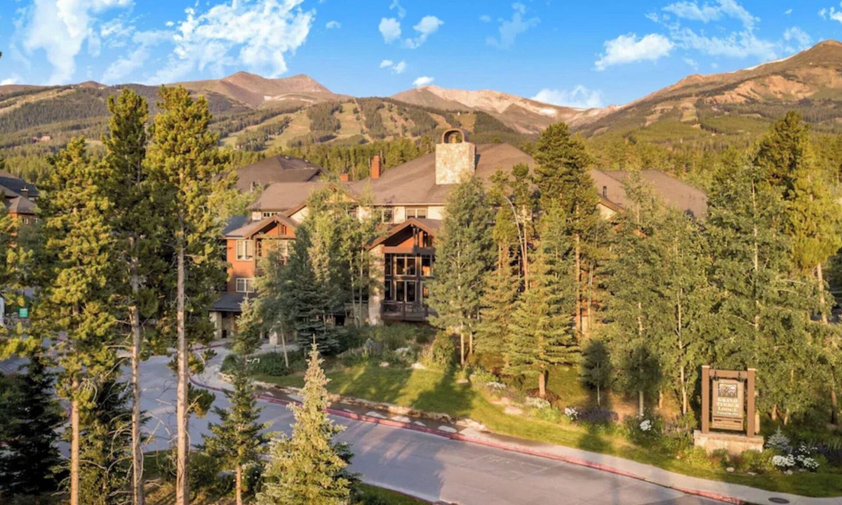 Four O'Clock Condo | Grand Timber Lodge 1BR Suite Saturday Check-In