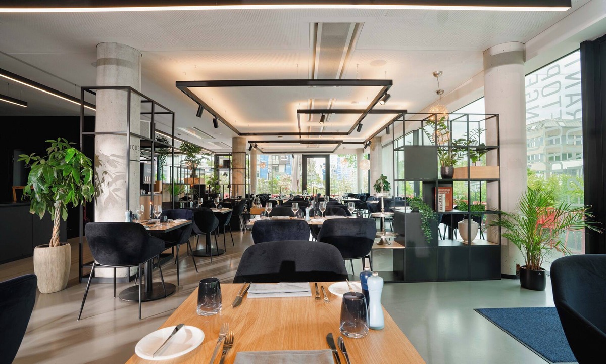 Munchen District Hotel | GREFIS Hotel