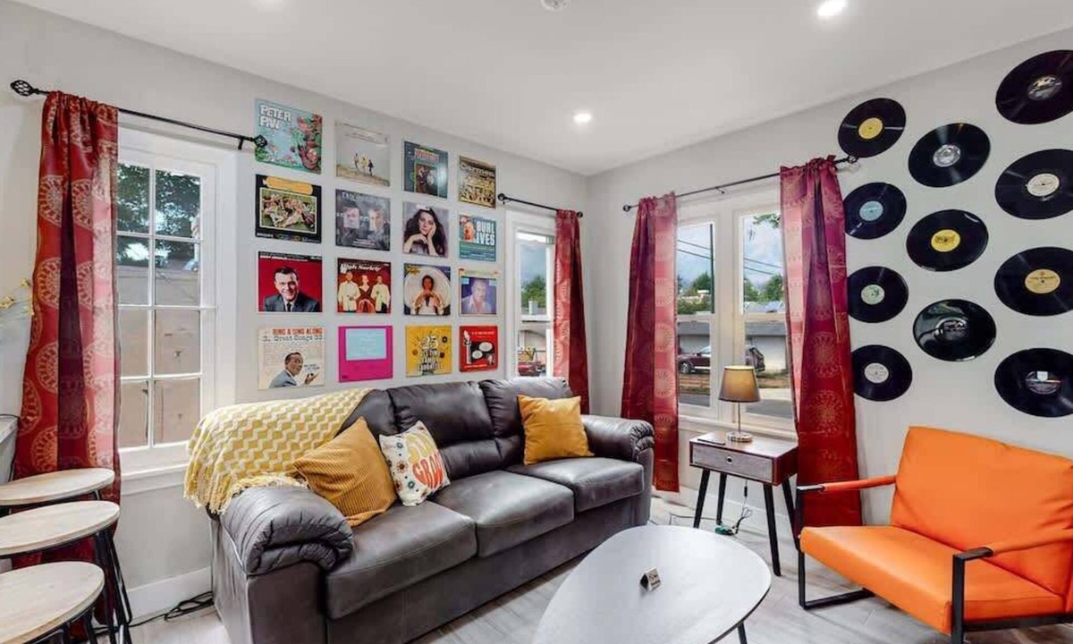Washington Park West House | Groovy Getaway in the Heart of Denver