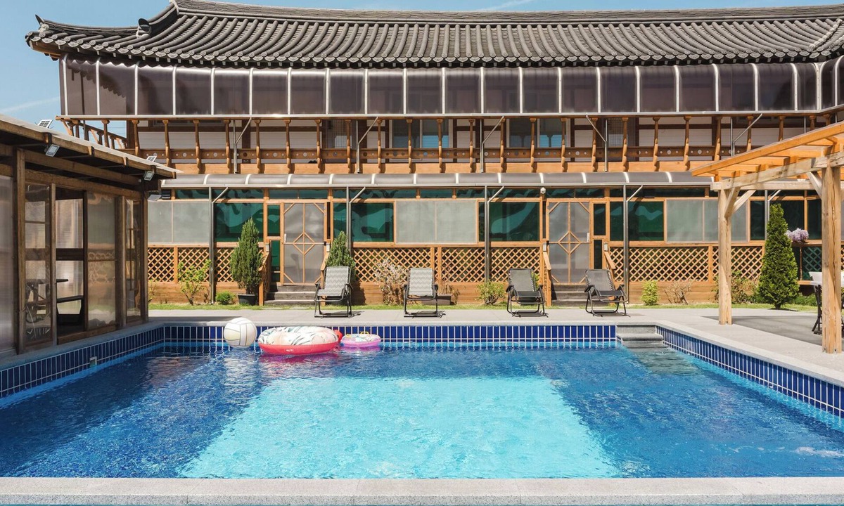 Gyeongju House | Gyeongju Gampo Byeolbit Hanok Pension