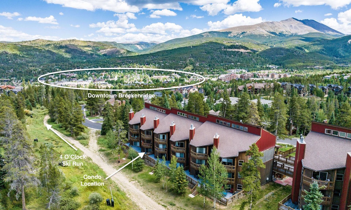 Four O'Clock Condo | Hike/Ski From Back Deck or Relax and Watch Moose