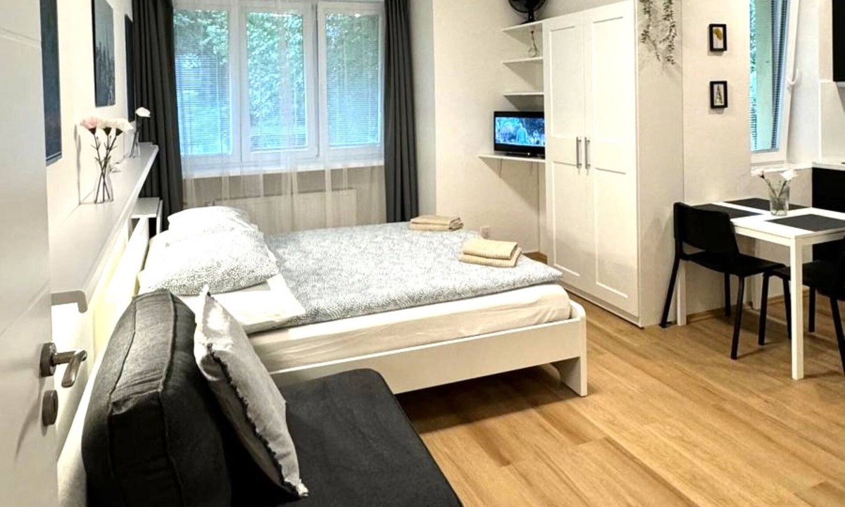 Kosire Apartment | Hillside Studios