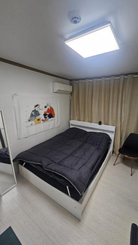 Suwon House | HiMIN Guest House and give you 1room and Host live same house