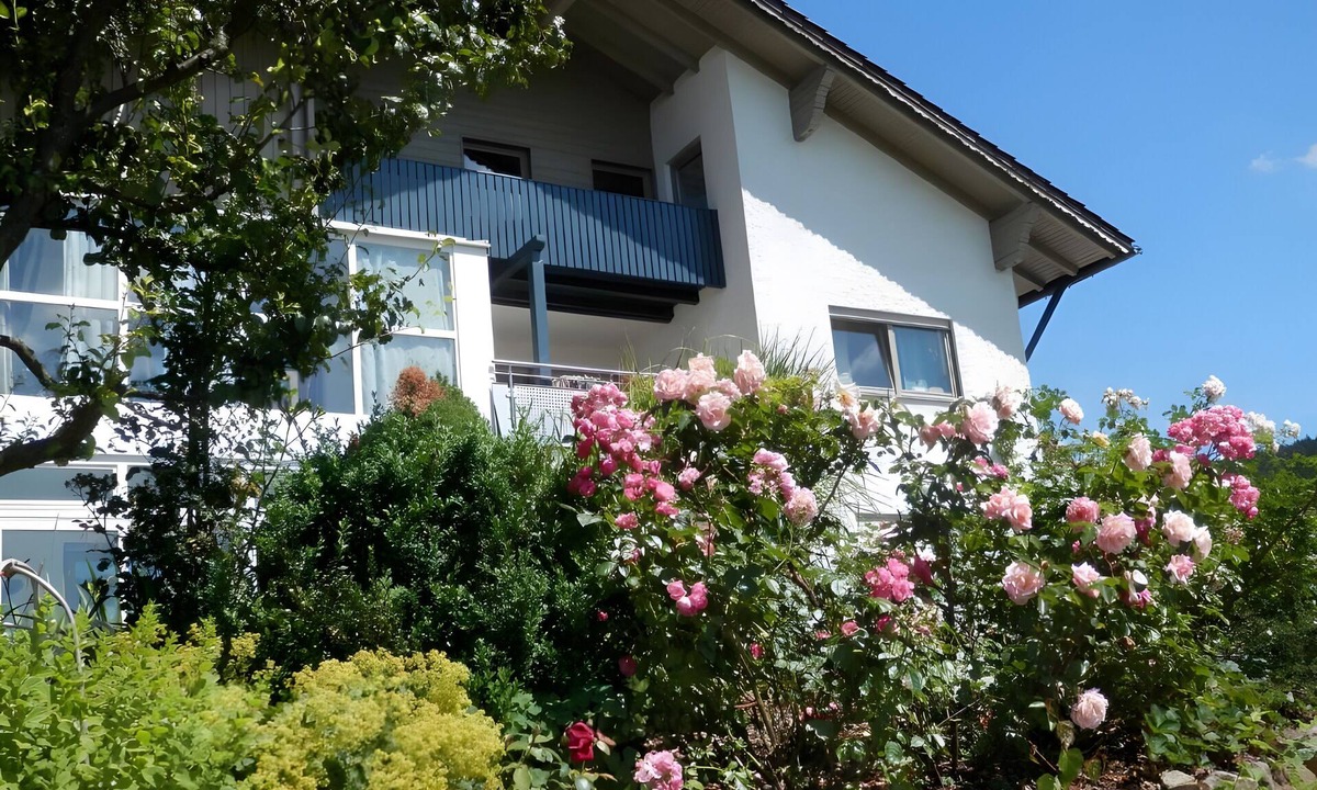 Grainet Apartment | Holiday flat ‘Grabmeier - Number 2’ with mountain view, balcony and Wi-Fi