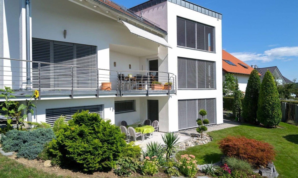 Bad Schussenried Apartment | Holiday flat with beautiful garden
