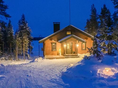 Kivipera House | Holiday Home Pähkinä by Interhome