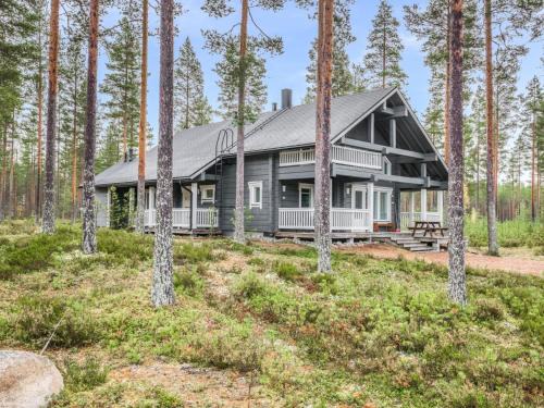 Kannonkoski House | Holiday Home Sinisen tien helmi by Interhome