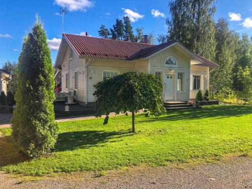 Kankaanpaa House | Holiday Home Tyttelsson by Interhome
