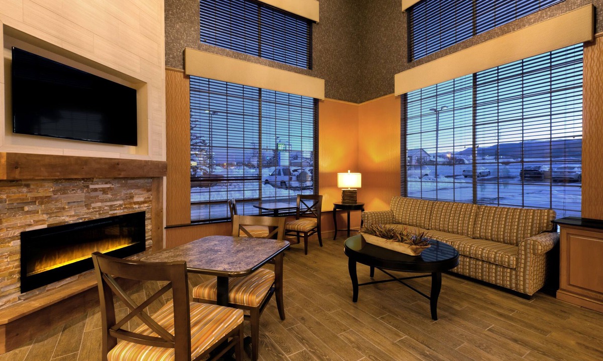Fraser Hotel | Holiday Inn Express & Suites Fraser - Winter Park Area by IHG