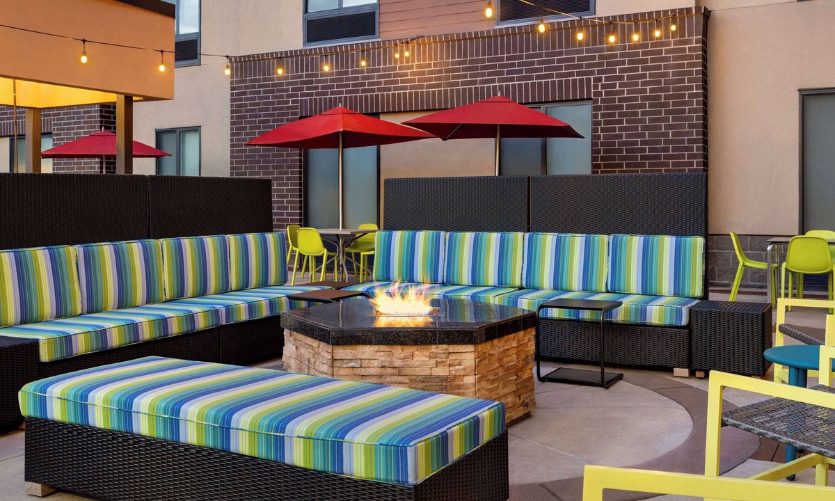 Union Square Hotel | Home2 Suites by Hilton Denver West - Federal Center, CO