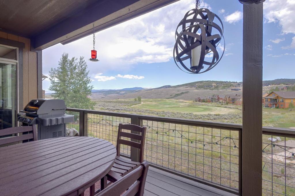 Silvercreek House | Hot Tub, Mtn Views, Resort Perks! Granby Getaway
