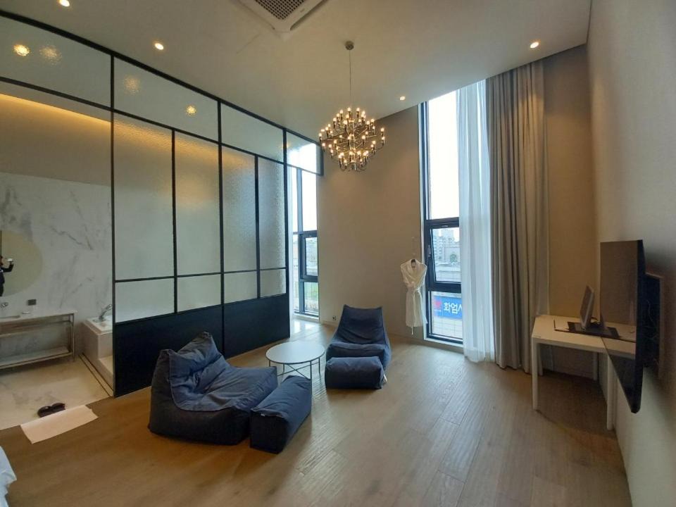 Siheung Hotel | Hotel Libre