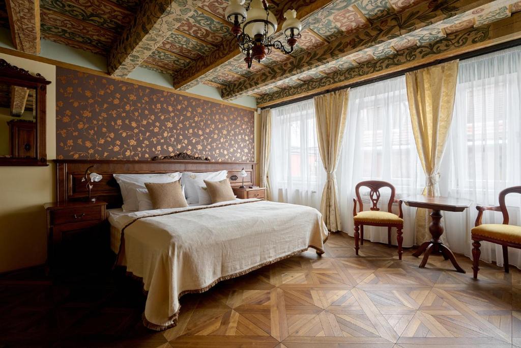 Mala Strana Hotel | Hotel Residence U Černého Orla