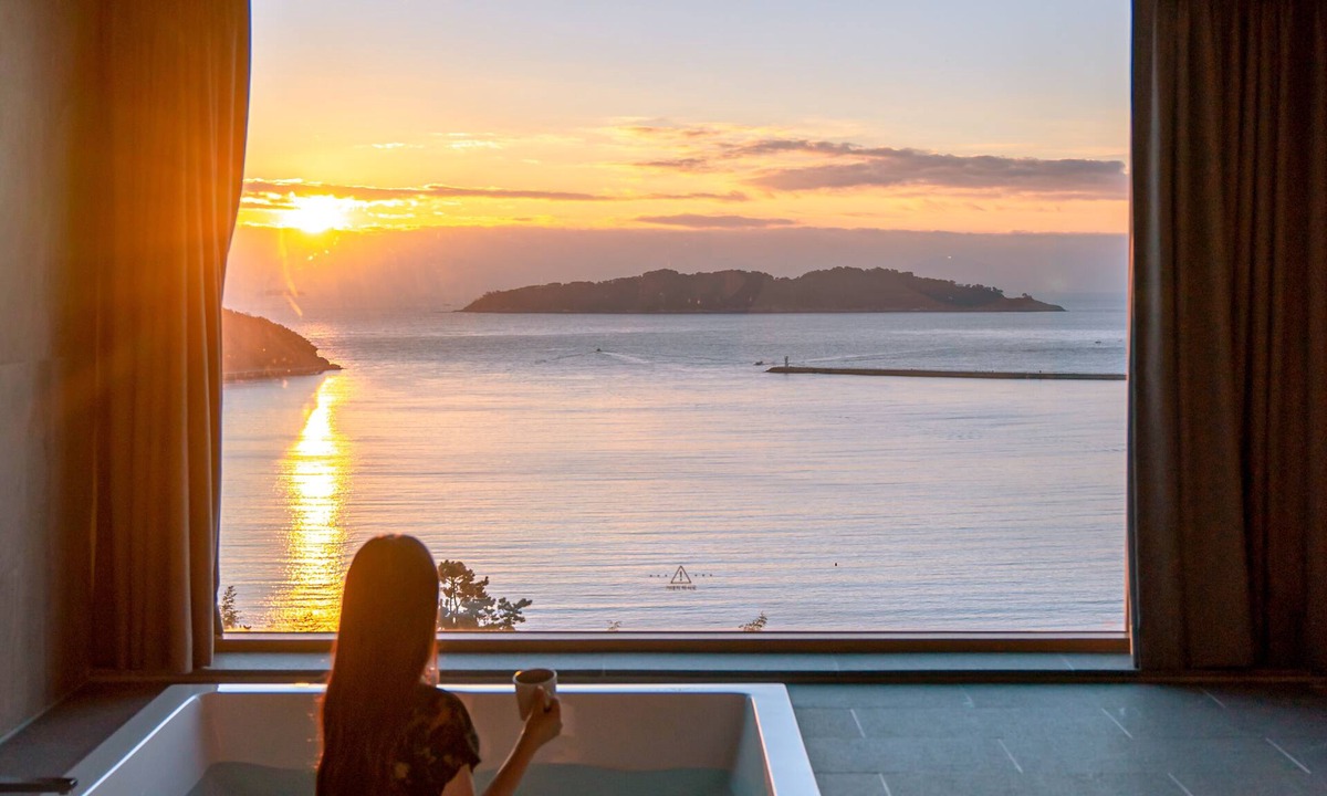 Irun-myeon Hotel | Hotel SangSang & Private SangSang Pool Villa