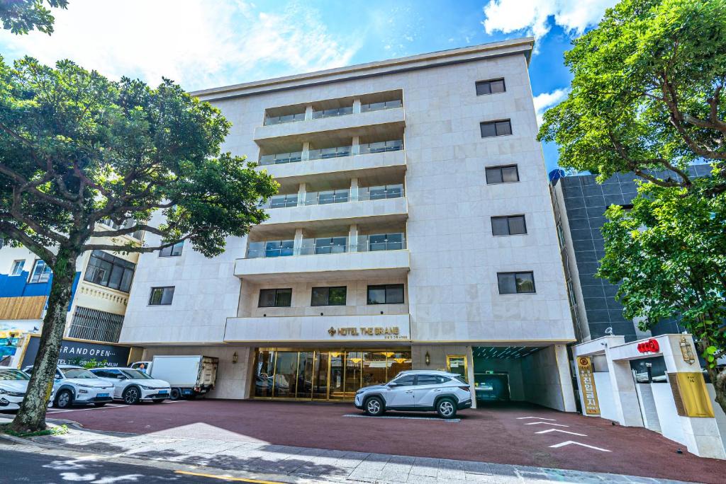 Seogwipo City Hotel | Hotel The Grang Seogwipo