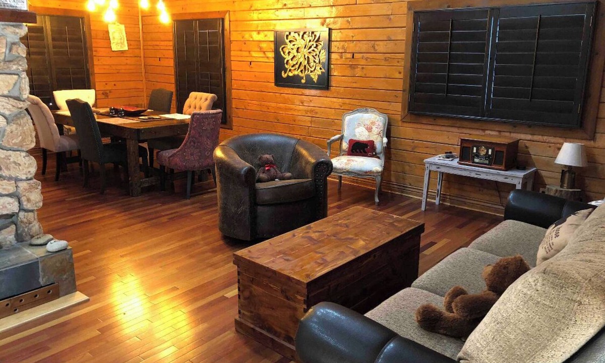 Shadow Mountain House | Hummingbird Cabin!